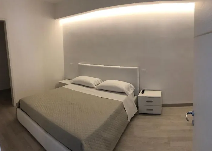 Attico Lady D 招待所 4*