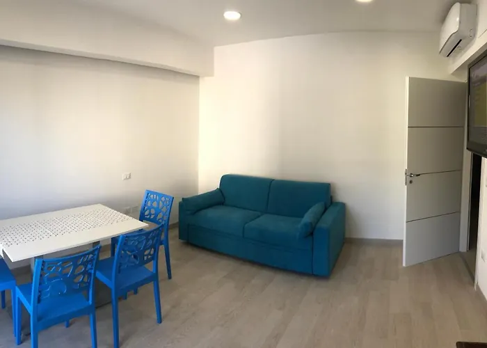 招待所 Attico Lady D